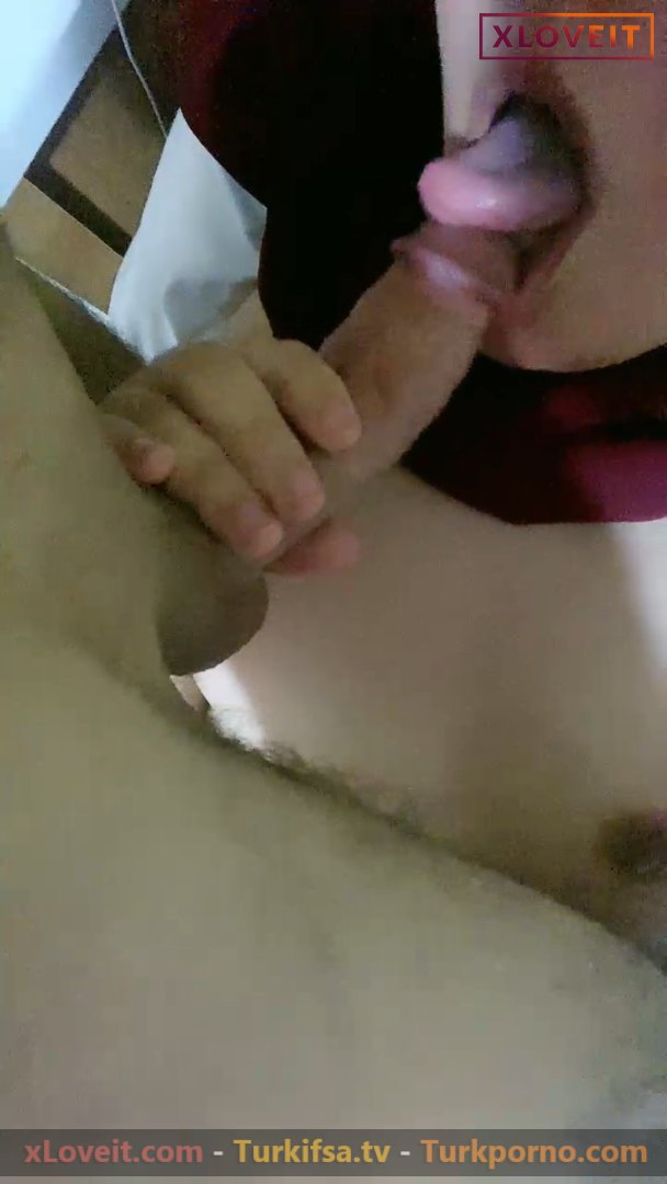 Türbanlı Porno Tango Donat sakso çekip dar amcığını siktirdi